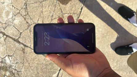 iPhone XR No Sim Restrictions