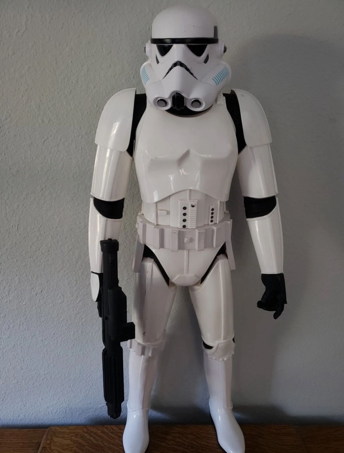 Star Wars 31” Imperial Storm Trooper with blaster