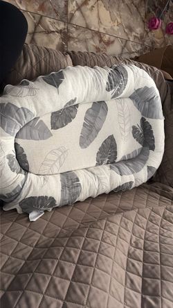 Baby lounger