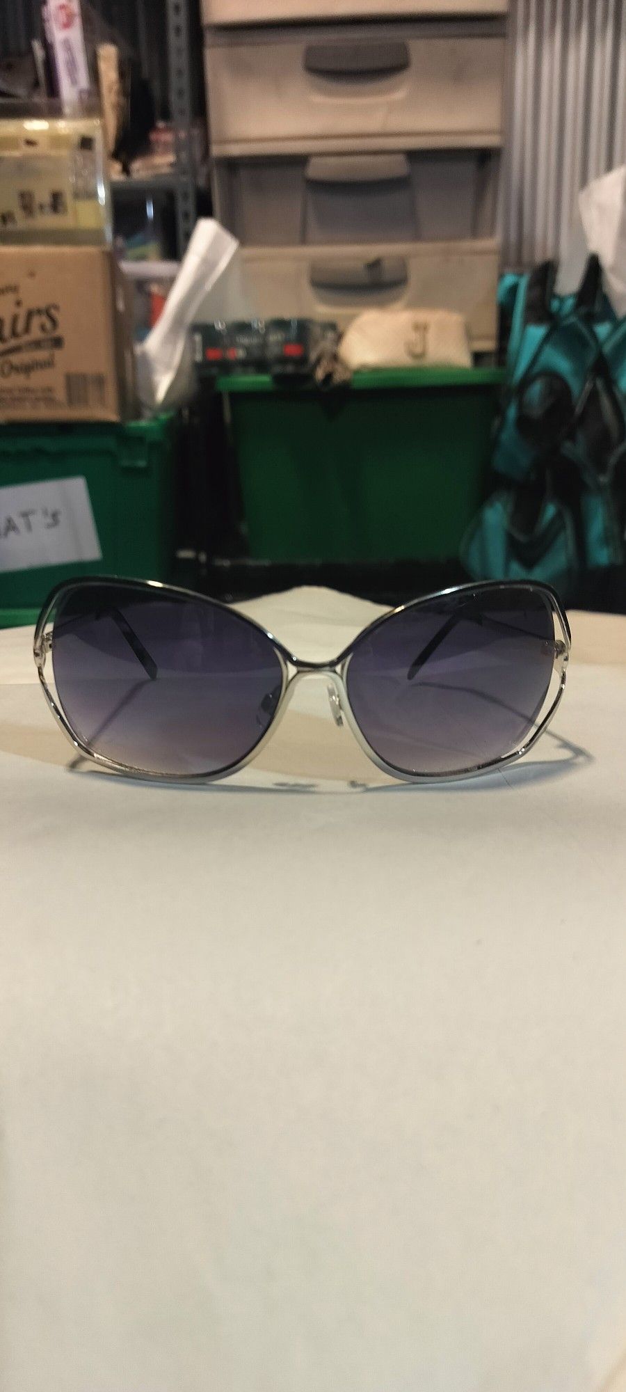 Simply Vera Wang Sunglasses