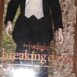 Twilight, COLLECTIBLE Doll & 2 Games