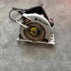 Black & Decker 7-1/4 in. Corded Circular Saw 