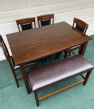 6-PC BROWN FINISH HIGH TOP DINING SET (TABLE WITH LEAF, LARGE PADDED BENCH AND 4 PADDED CHAIRS)