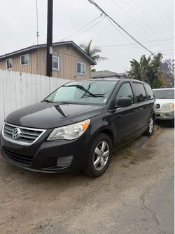2011 Volkswagen Routan