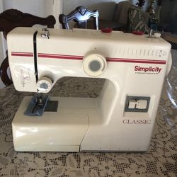 Professional Simplicity Sewing Machine Model S-02 No Power Cord Was Working before Missing The Cord 
