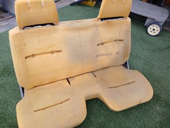 04 tacoma bench seats- trades welcome