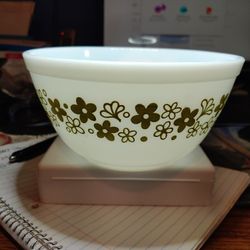 Pyrex Bowl