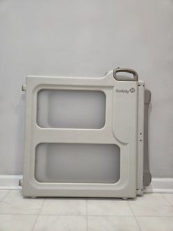 Safety 1st Baby Pet Gate