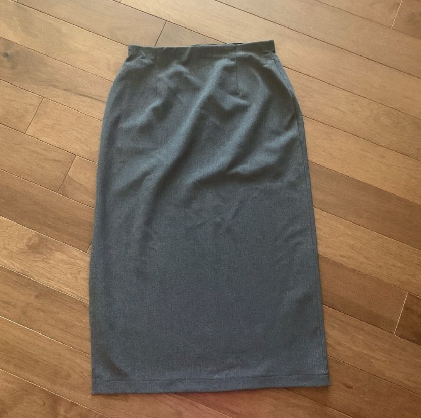 Marks and Spencer Grey Gray business SKIRT with slit. UK 14 / US 12 /Euro 42
