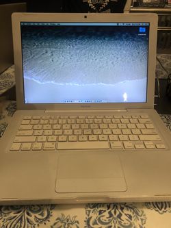 MacBook Laptop