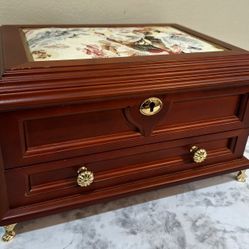 VICTORIAN STYLE WOODEN JEWELRY BOX 
