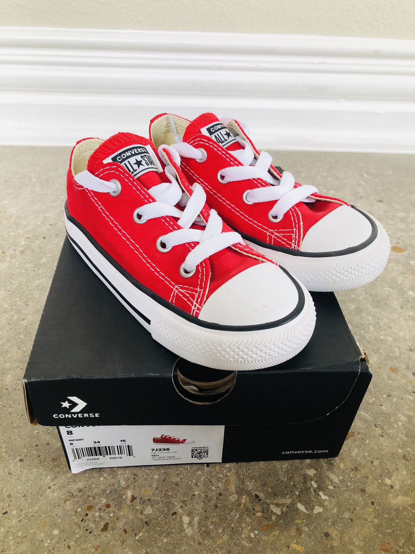 Converse - Kids Size 8 Red