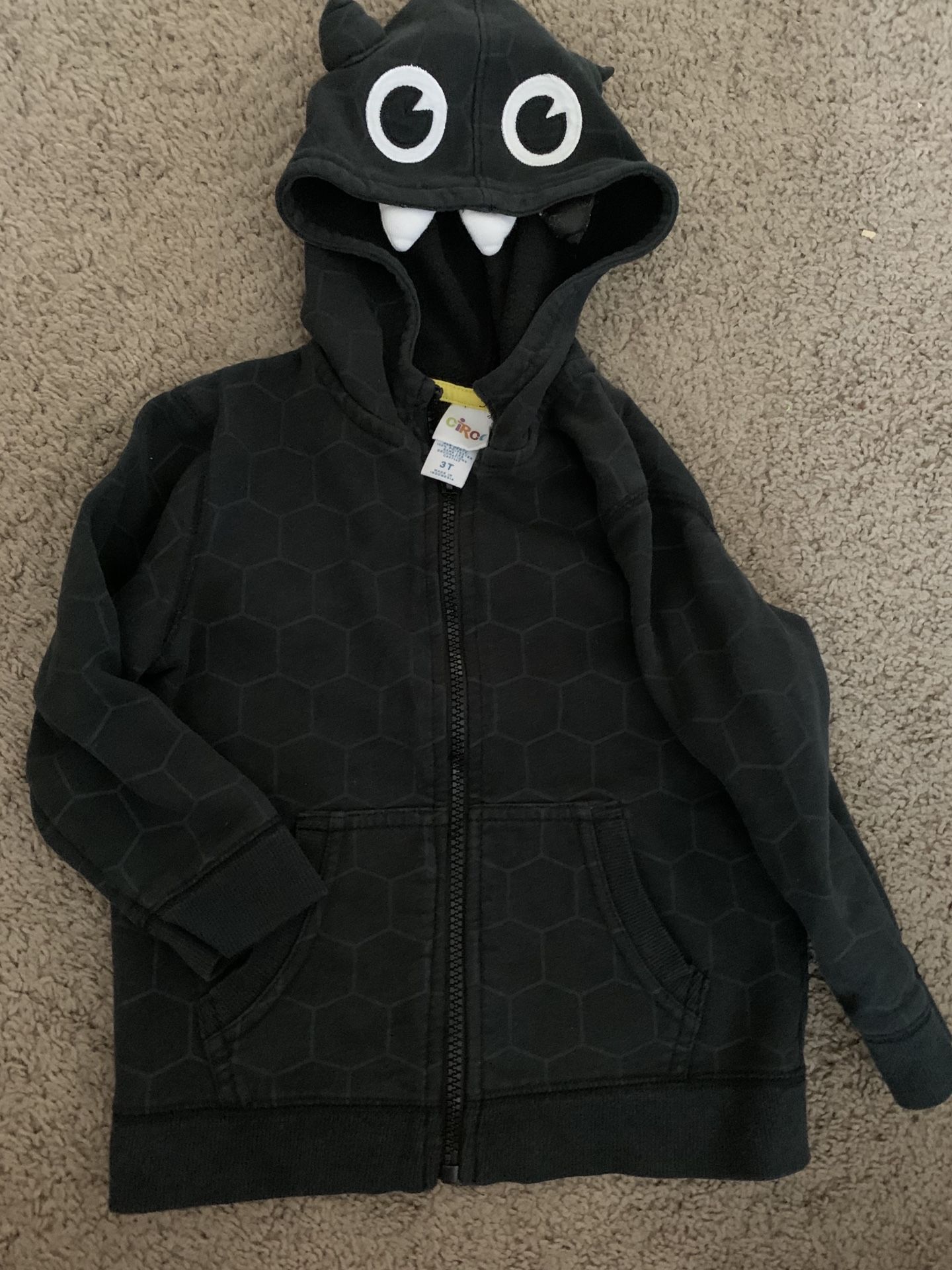 3T black hoodie