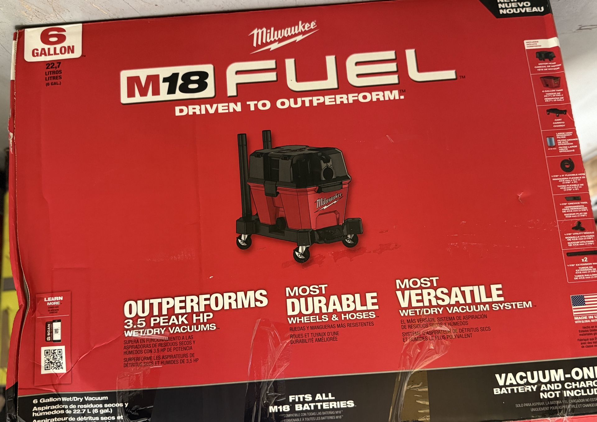 Milwaukee M18 FUEL 6 Gal. Cordless Wet/Dry Shop Vacuum with Filter, Hose, and Accessories(tool only) USED LIKE NEW
