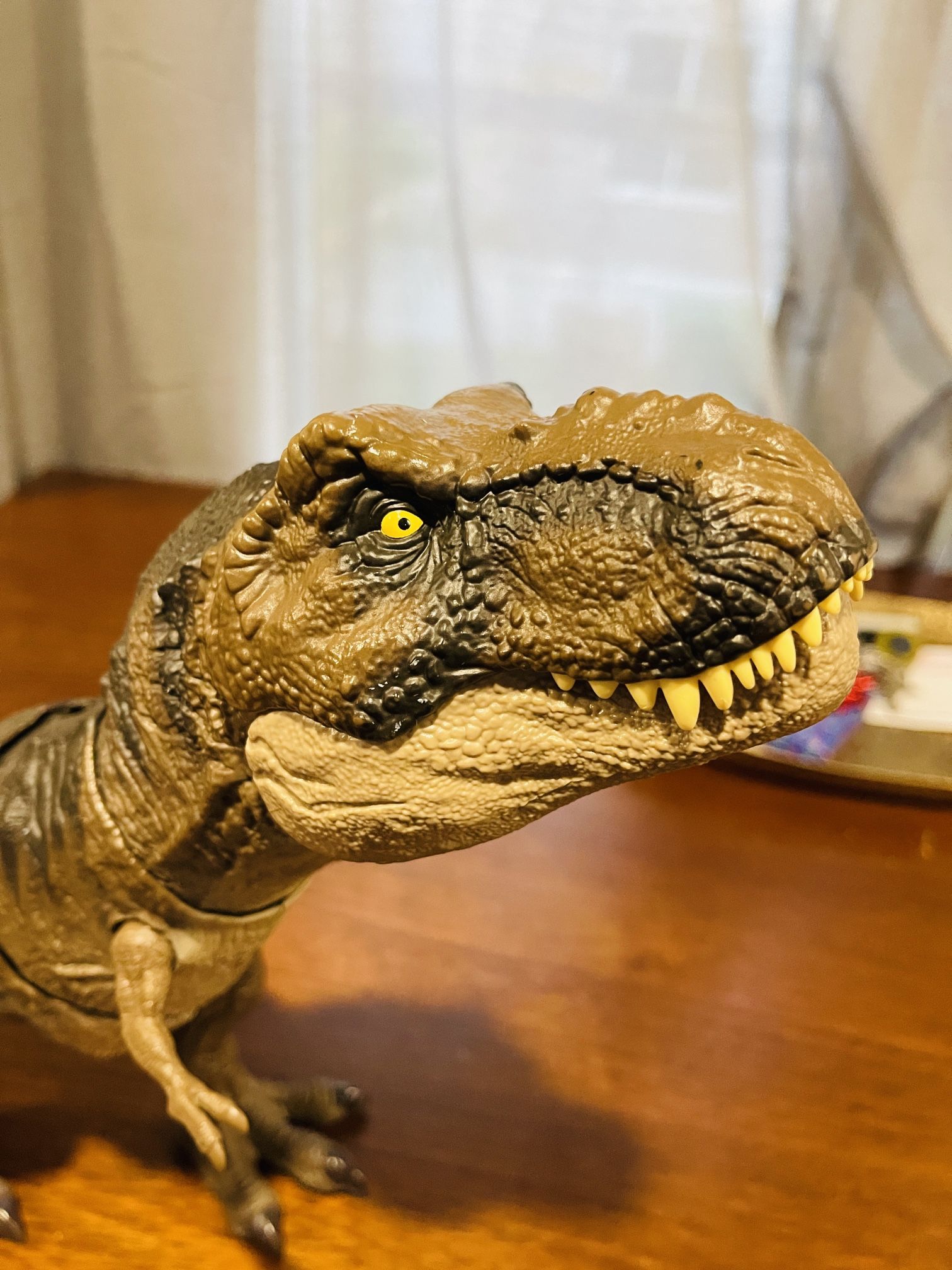 Jurassic World Dominion T-Rex 21 Inches
