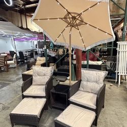 $175! 5 Pcs Outdoor Set in Khaki, Or Navy Blue Color (umbrella Not Included)