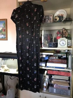 Beautiful oriental dress size 10