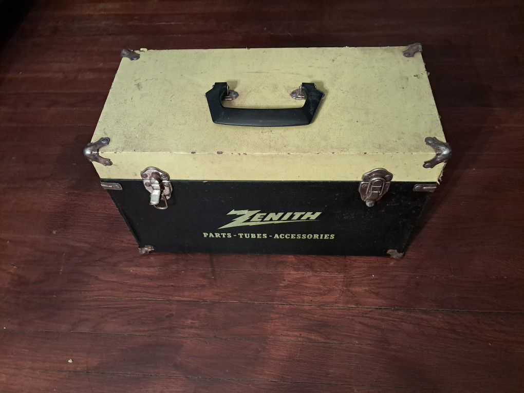 Vintage Zenith parts-tubes-accessories black and yellow case with tray