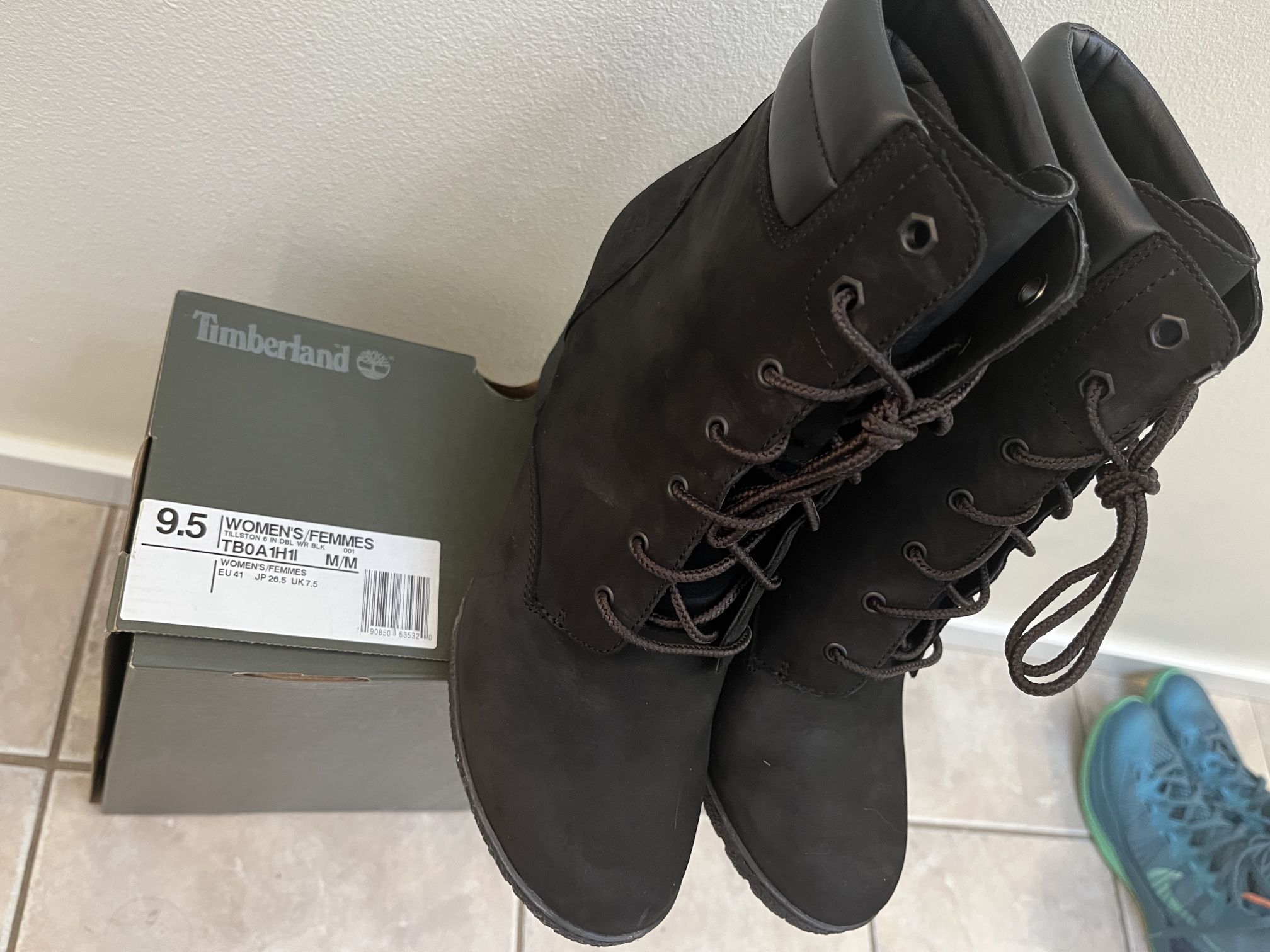Timberland Tillston Black Ladies Boots