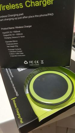 WI CHARGING PAD FOR ANDROID IPHONE TABLET IPAD ** NEW IN BOX