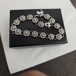 Diamonds And Silver Round Ladies Bracelet
