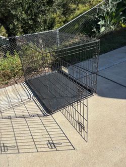 Large 42” metal dog crate