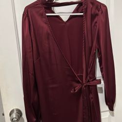 Fashion nova Dress Burgundy Size Médium 