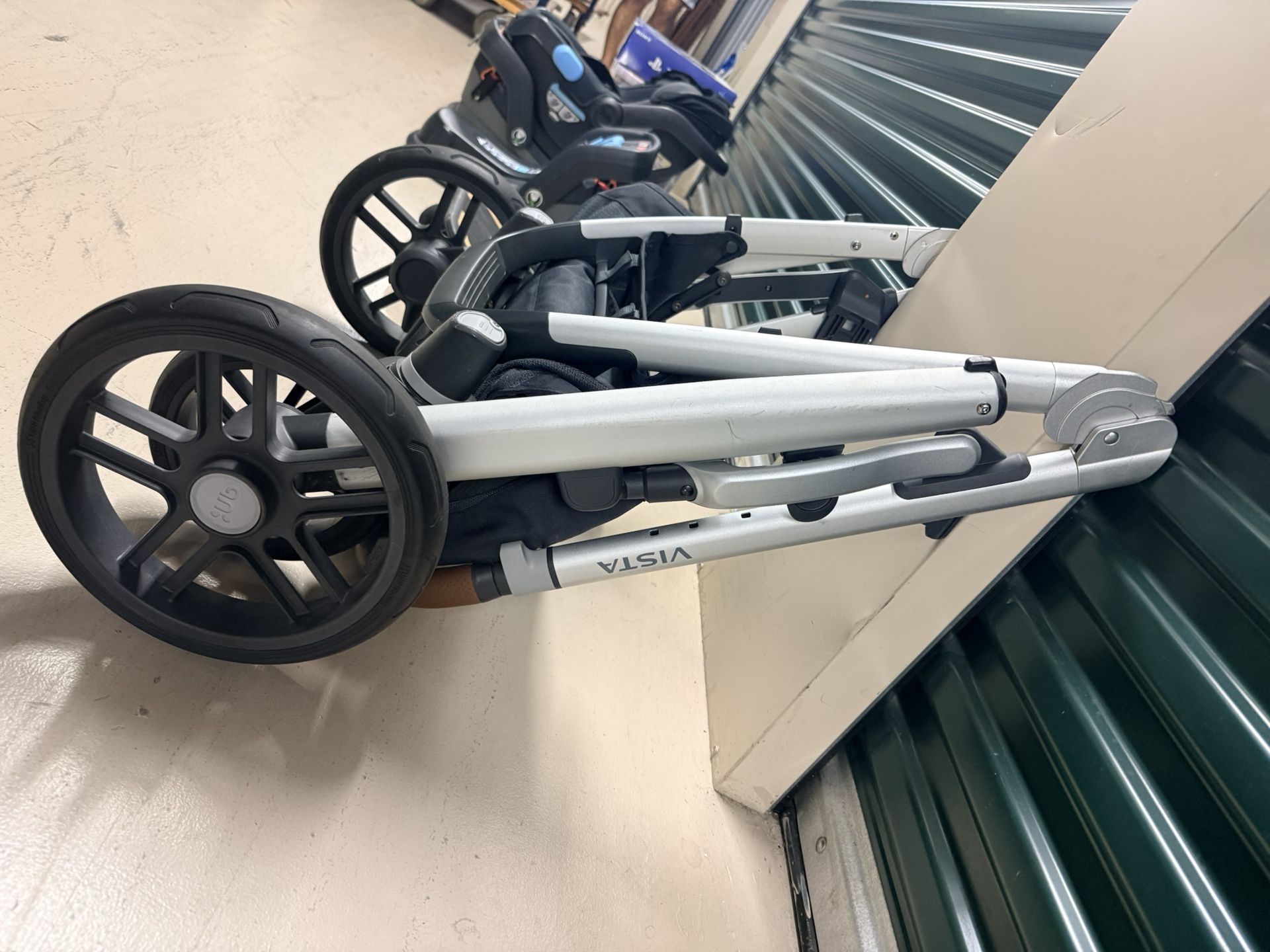 Uppa Baby Base, Car Seat And Stroller