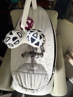 4moms MamaRoo Baby Swing