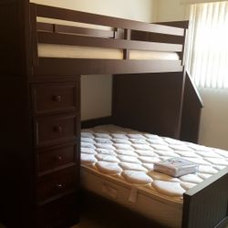 Twin Over Full Staircase L-Shaped Bunk Beds With Storage Tower