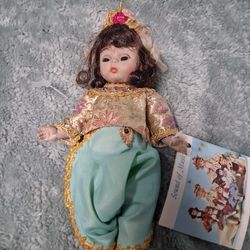 MADAM AXELANDER  DOLL