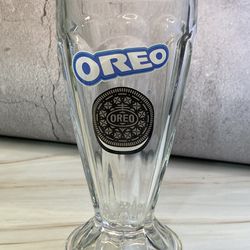 Set of (2) Oreo Milkshake Fluted Glass 7" Great Condition Collectible OREO Logo. Heavy Glass Oreo Cookie Soda Fountain Float. 