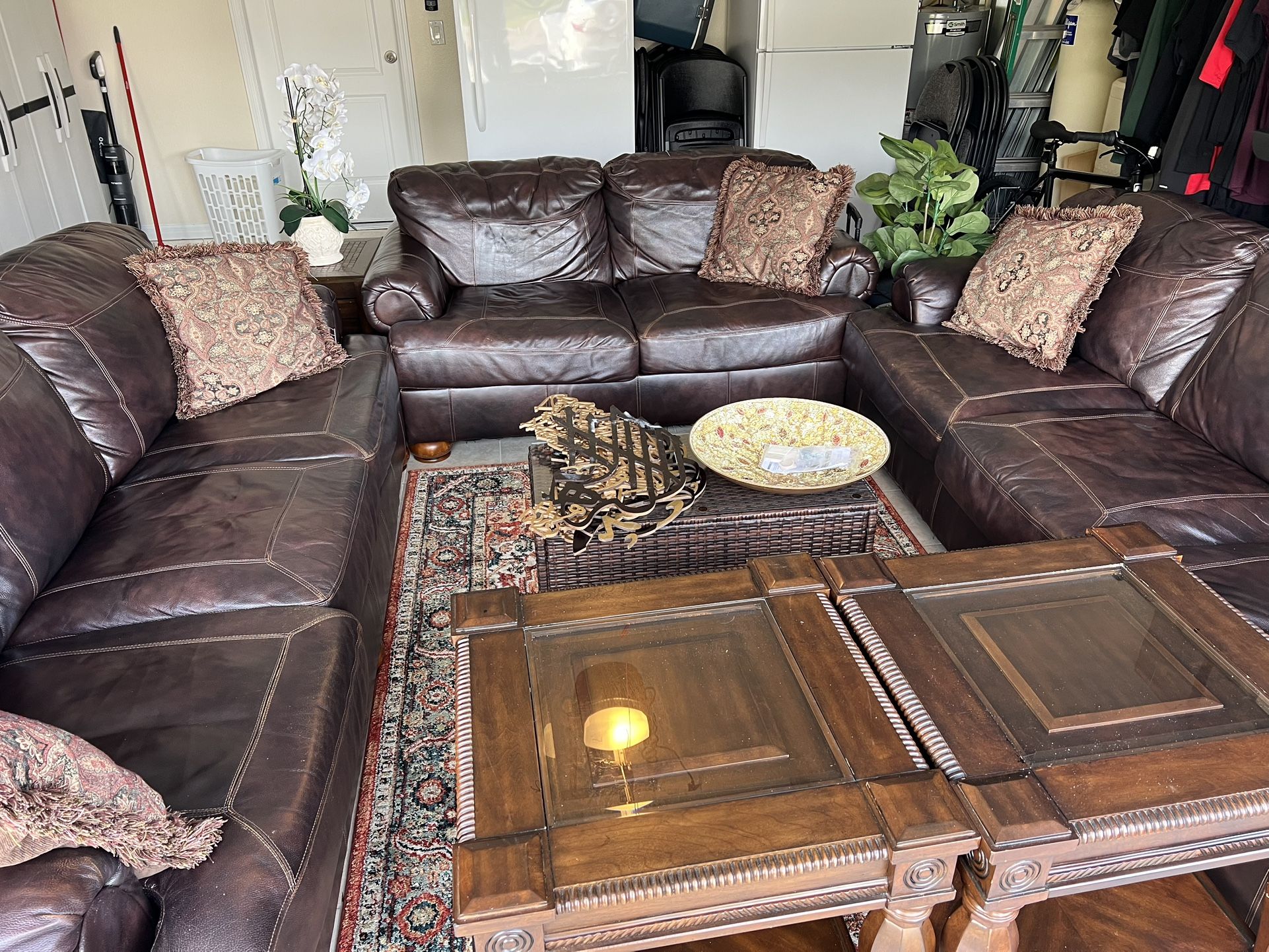 Leather couches for sale