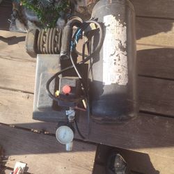 2 HP Dual Tank Air Compressor 