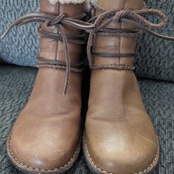 Uggs Ankle Boots Size 8