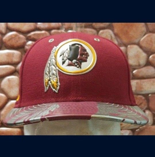 Washington REDSKINS Size 7 1/8 LO-PRO New Era 59FIFTY 2015 DRAFT Hat W/POLYURETHANE VISOR (NW/OT) UNWORN😇 MINT CONDITION!🤯 Please Read Description.