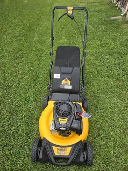 Dewalt 150cc Celf Propelled New $280 Firm Price/NUEVA $280 Precio Firme