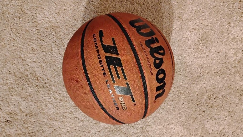 Wilson Jet Oro Basketball WTB1245 (need air(