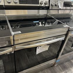 Samsung Stainless Steel Electric Stove New With Air Fryer Oven 