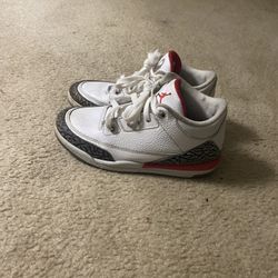 Fire Red 3s Sz 2.5 