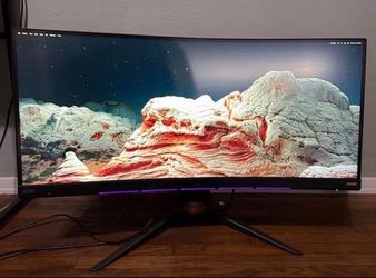 Gaming Monitor Curved