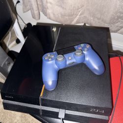 PS4 w/controller