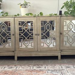 Beautiful 70" Mirrored Console