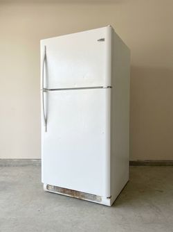 Kenmore White Top Freezer Refrigerator, Great Garage Fridge