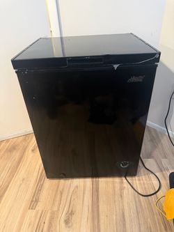 Deep freezer