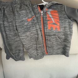 Nike Sweatsuit 