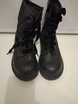 Girls Youth Size 5 Black Combat Boots