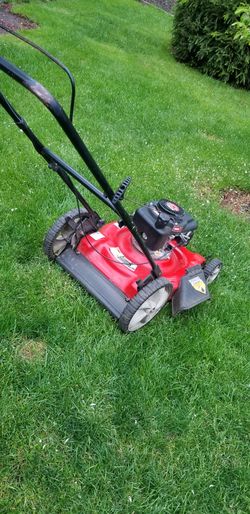MTD push lawnmower lawn mower 22 in cut 139cc engine side discharge mulching in working condition for Sale in Streamwood IL OfferUp