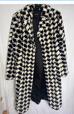 EXPRESS Houndstooth Faux Fur Long Coat Black Cream Women's Size 7/8