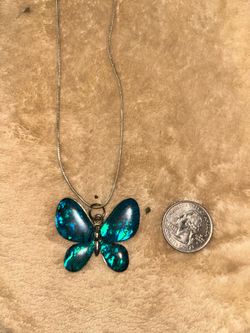 Opal pendant